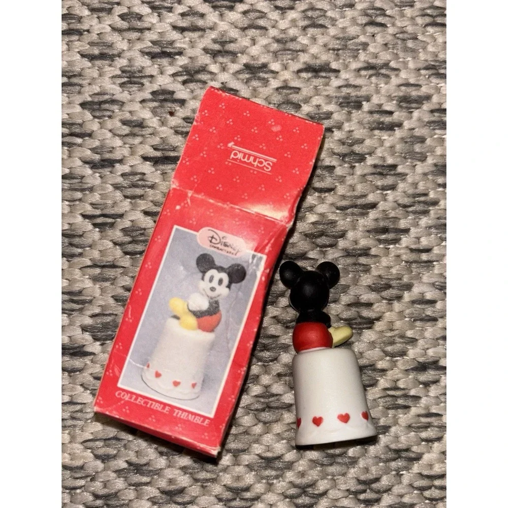 Miniature Mickey Mouse Figurine Thimble Walt Disney Schmid Label Present 2